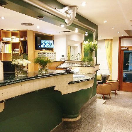 Hotel Irun Ciudad Autónoma de Ciudad Autónoma de Buenos Aires Exterior foto